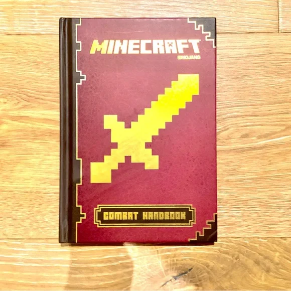Minecraft Essential Handbooks Series - Picture 7 of 14